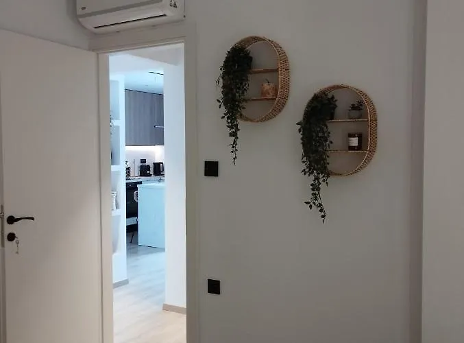 Iris Pool House * Corinth