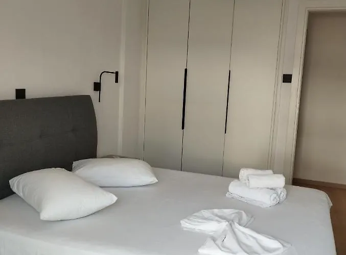 아파트 Iris Pool House Corinth